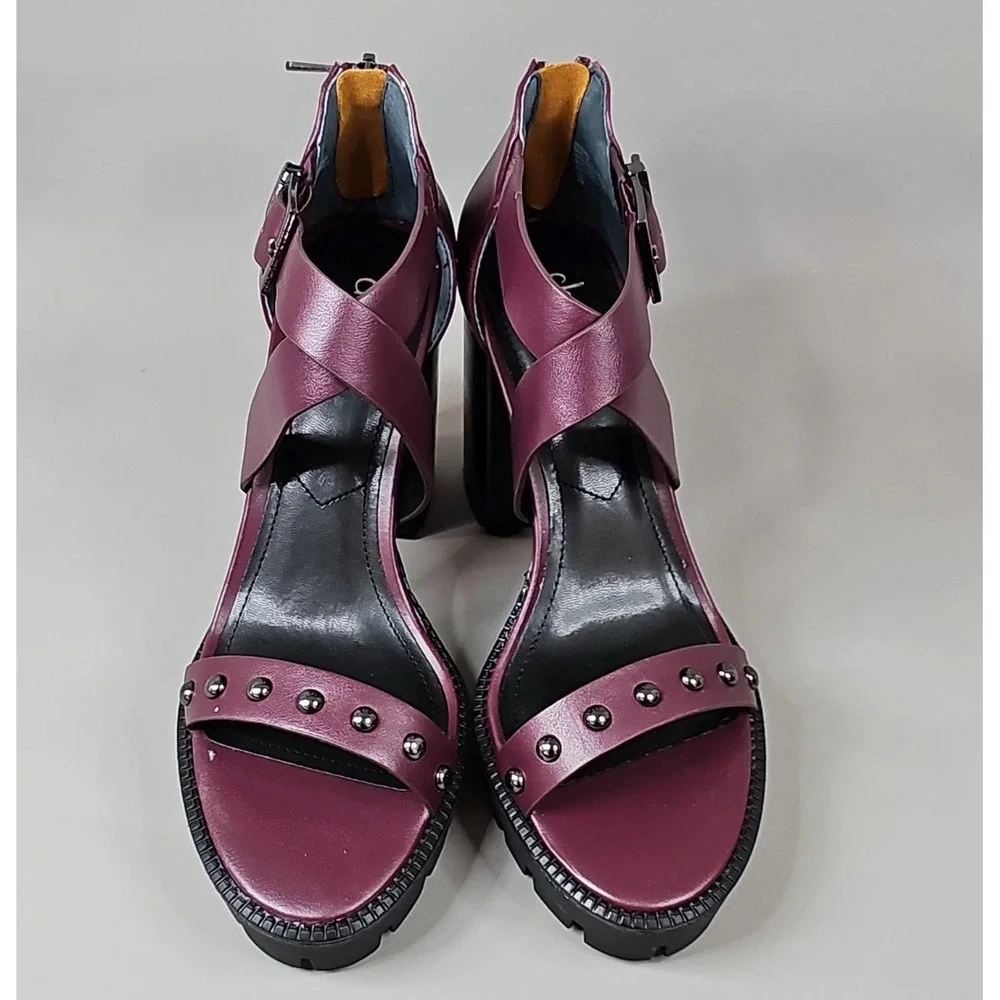 CHARLES BY CHARLES DAVID Vanden Studded Sandal Chunky 4